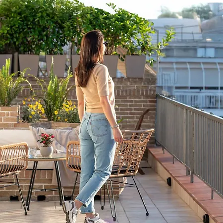Lassani Penthouse شقة *