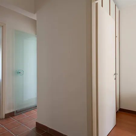 Lassani Penthouse شقة